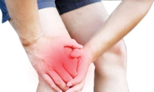 List the symptoms of knee osteoarthritis
